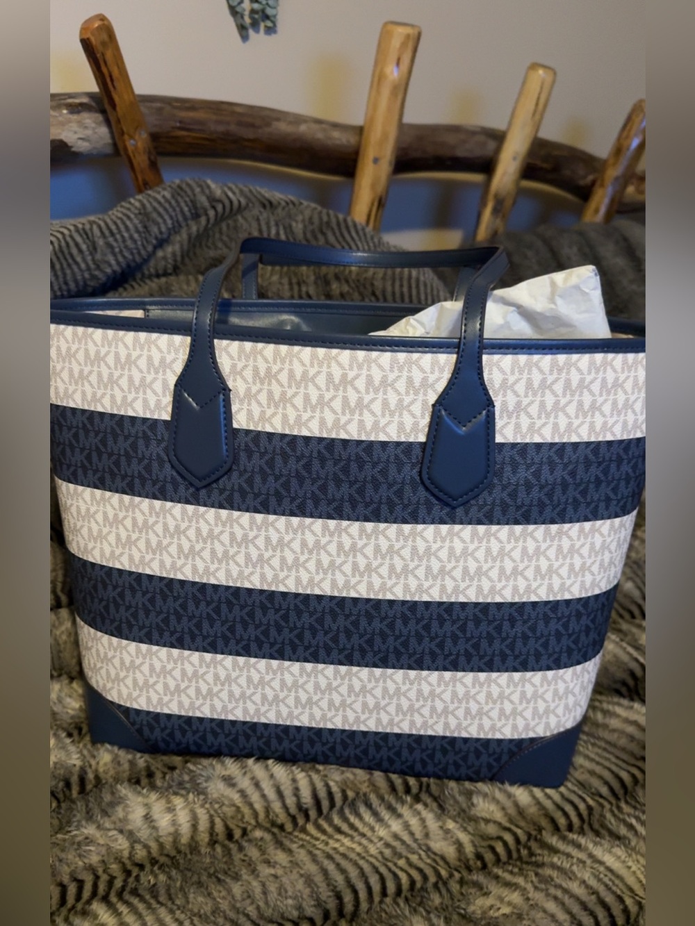 Michael Kors Navy Blue and Cream Striped Logo Tote with Matching Wallet BNWT! - Picture 2 of 5